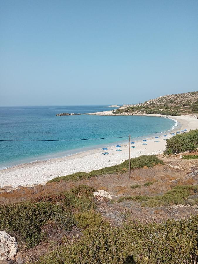 Albatros Studios & Apartments Lefkos  外观 照片