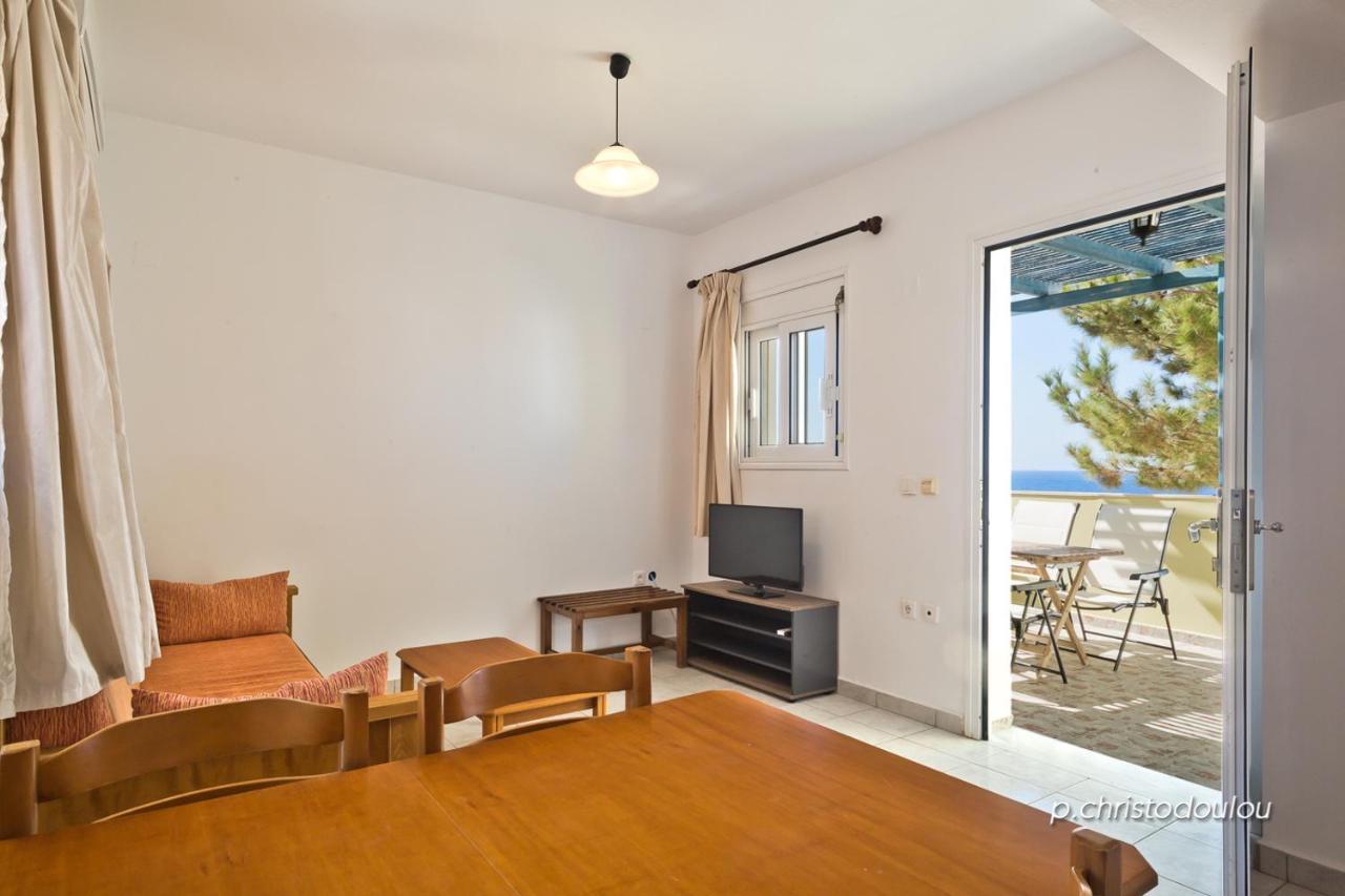 Albatros Studios & Apartments Lefkos  外观 照片