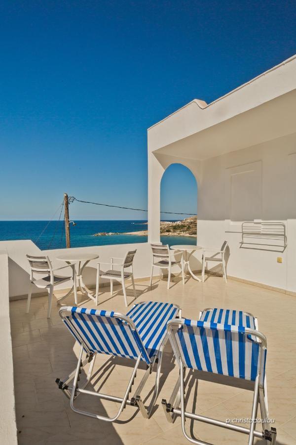 Albatros Studios & Apartments Lefkos  外观 照片